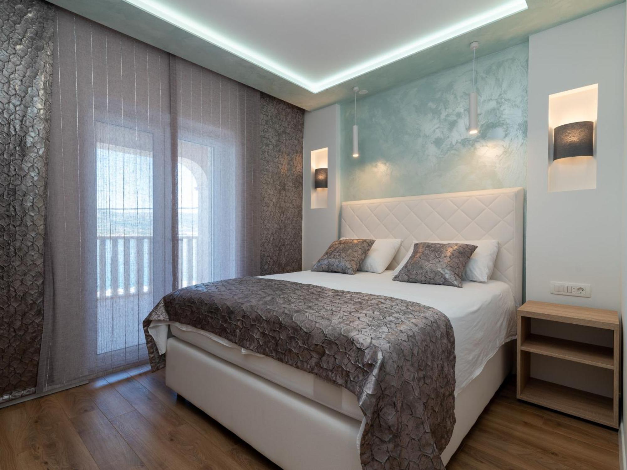 Apartment Mornar-3 By Interhome Трогир Екстериор снимка
